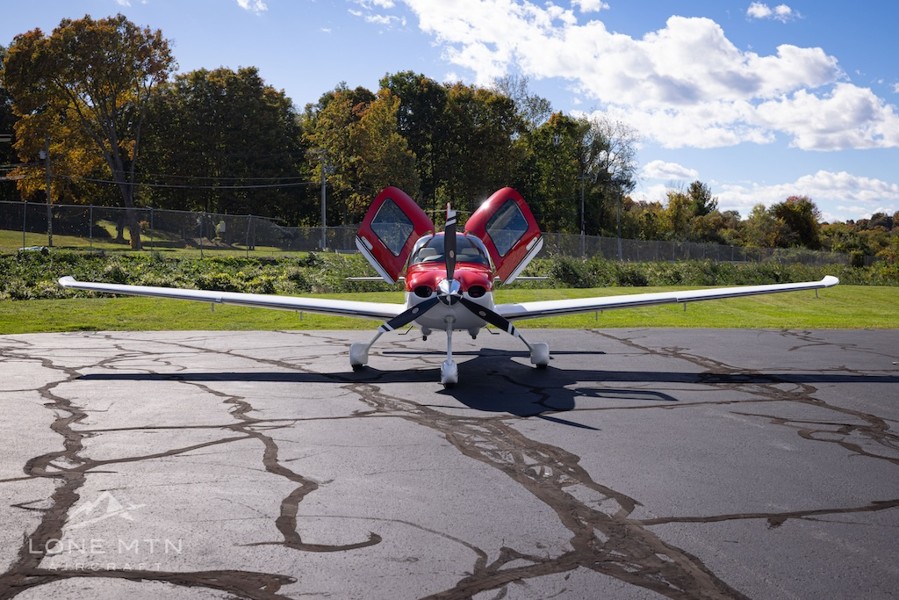 2017 Cirrus SR22-G6, photo 9