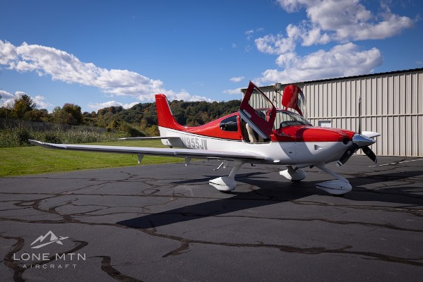 2017 Cirrus SR22-G6 — photo 1