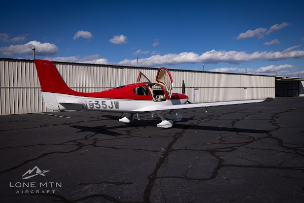 2017 Cirrus SR22-G6 — photo 3