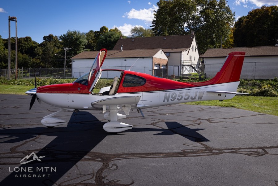 2017 Cirrus SR22-G6, photo 7