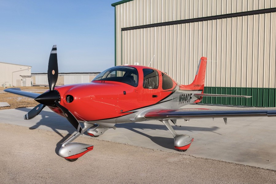 2022 Cirrus SR22-G6 GTS, photo 2