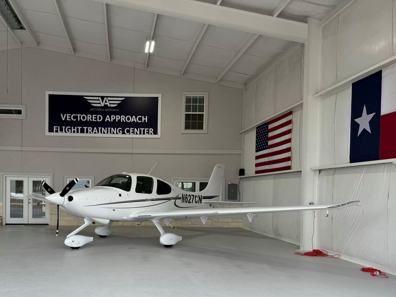2019 Cirrus SR20 — photo 2