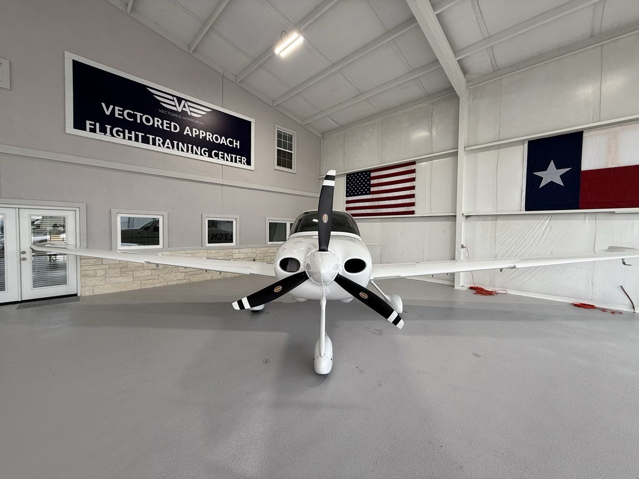 2019 Cirrus SR20 — photo 3