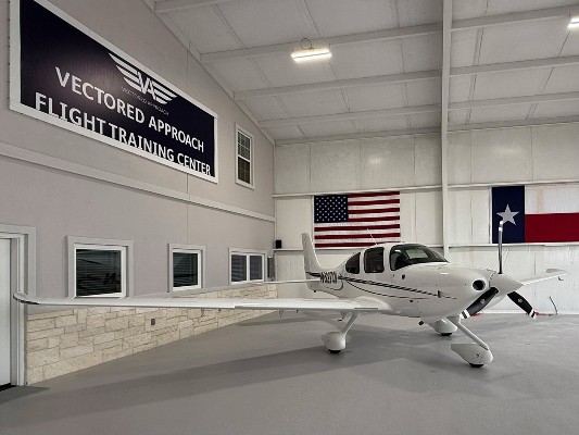 2019 Cirrus SR20 — photo 4