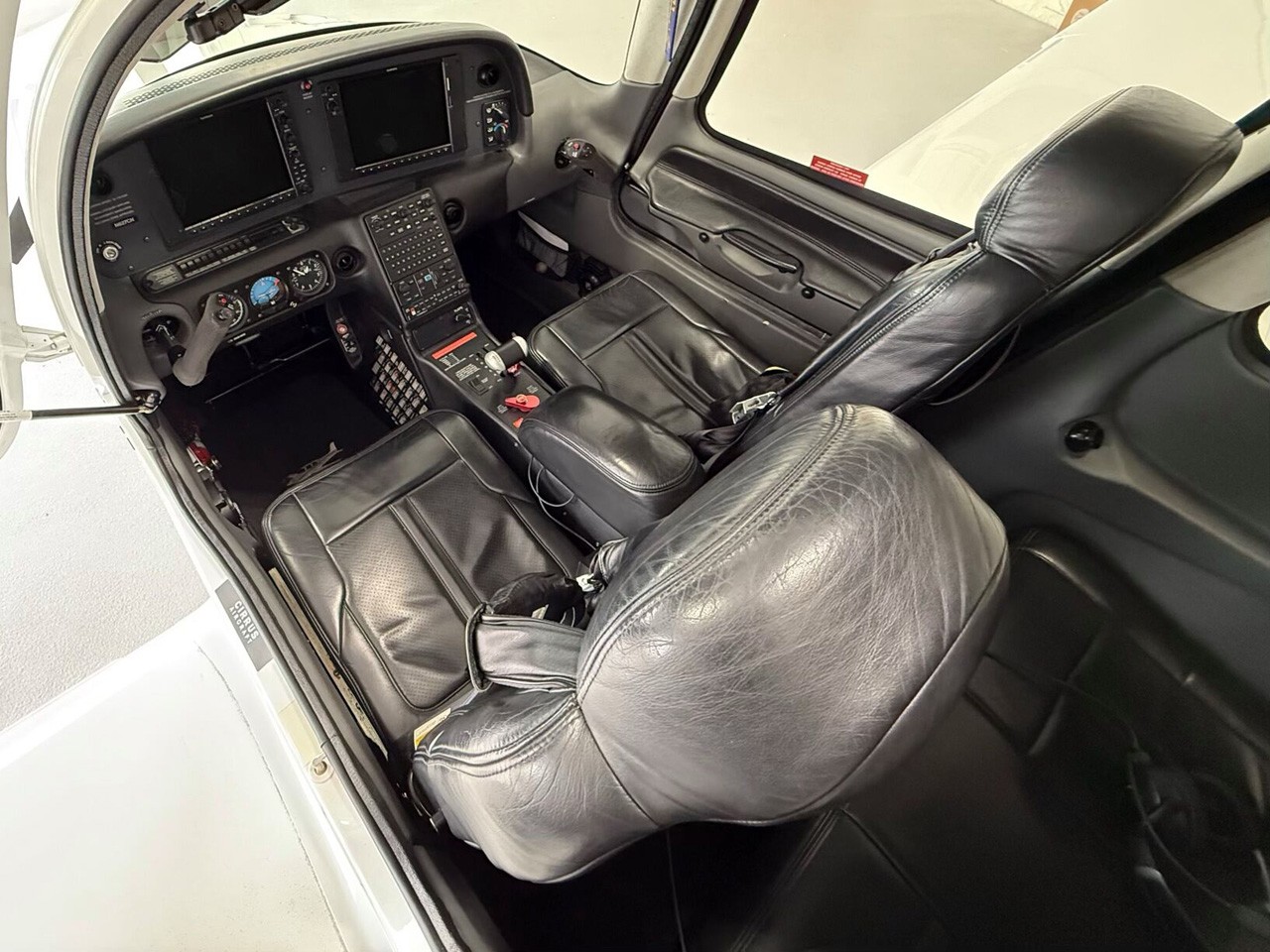 2019 Cirrus SR20 "Generation 6" 4