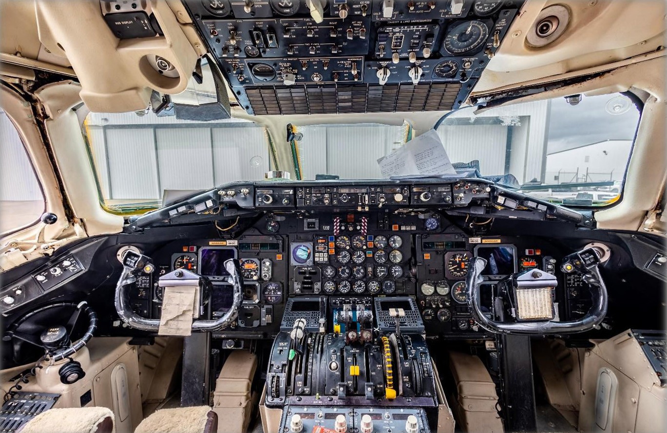 1989 McDonnell Douglas MD-87 5