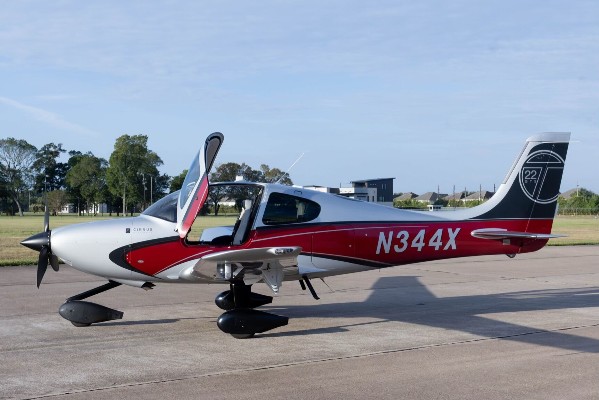 2012 Cirrus SR22T — photo 1