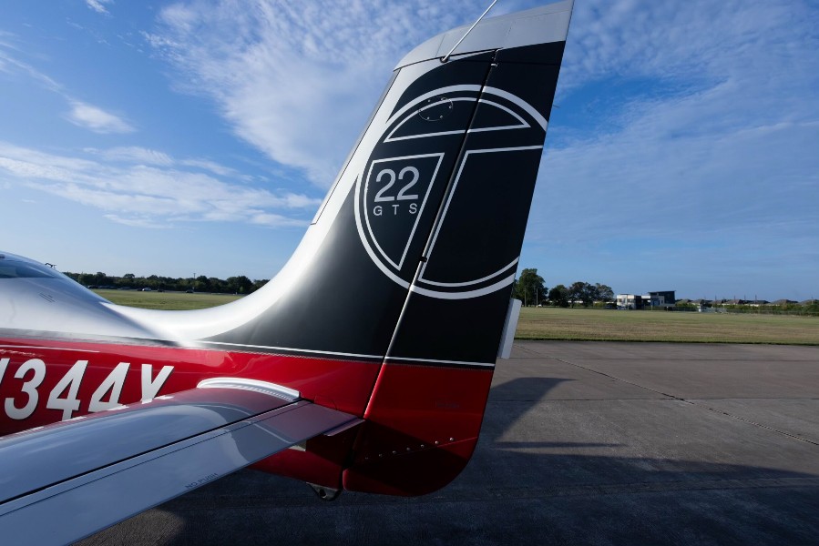 2012 Cirrus SR22T GTS, photo 12