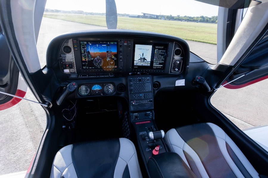 2012 Cirrus SR22T GTS, photo 18