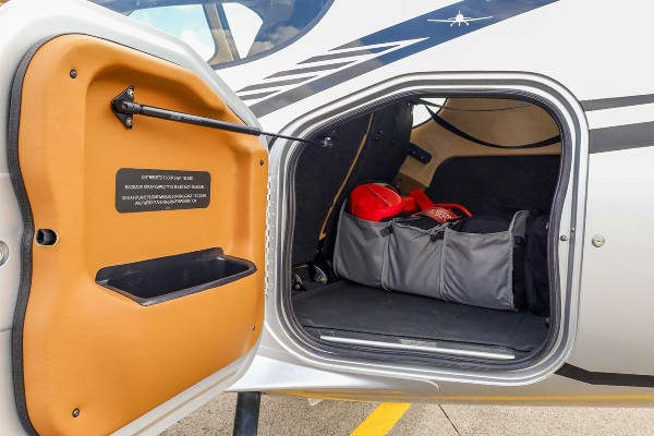 2025 Cirrus SR22T — photo 2