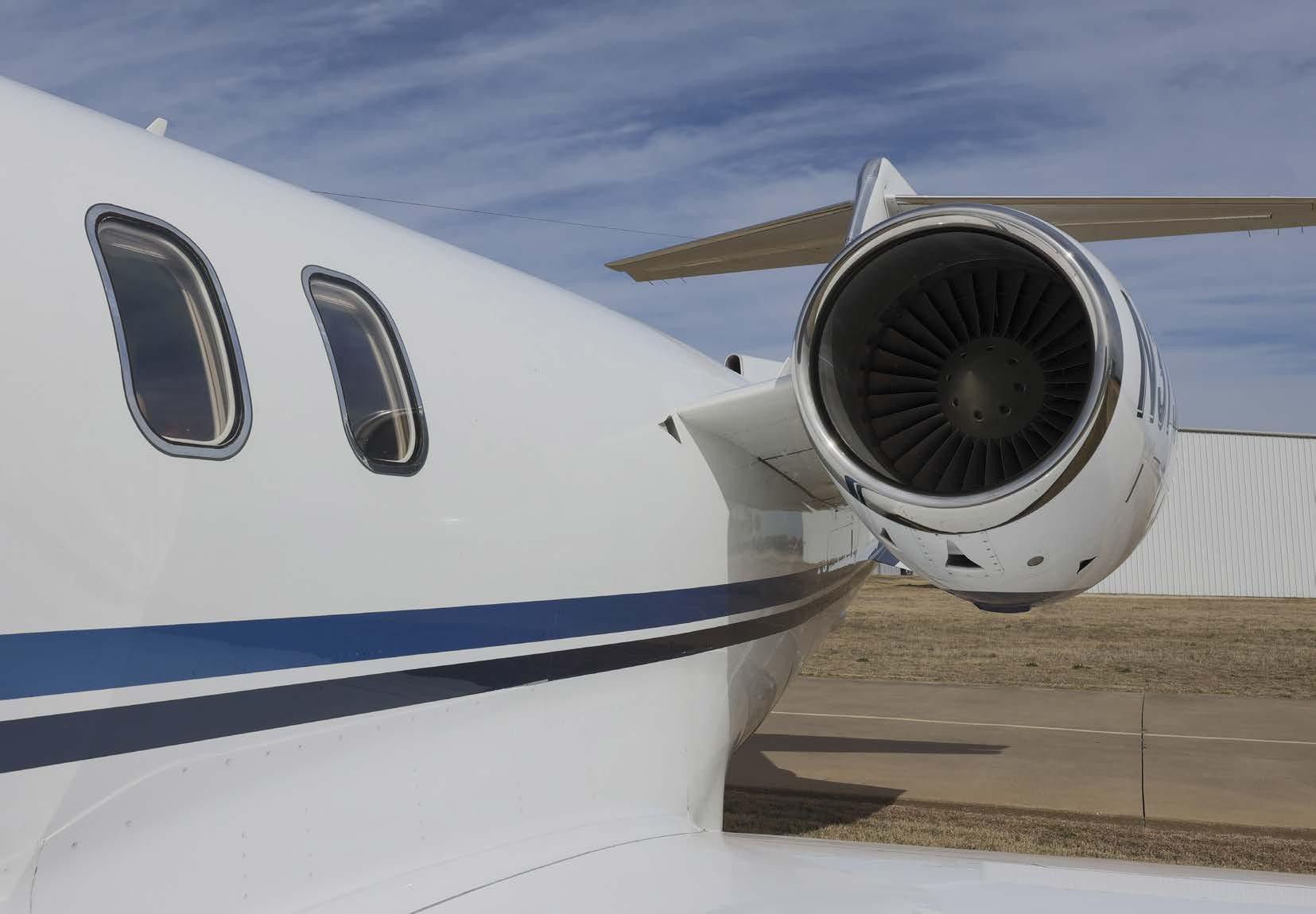 2001 Learjet 45 — photo 5