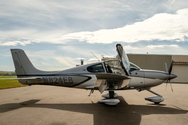 2023 Cirrus SR22T-G6 — photo 5