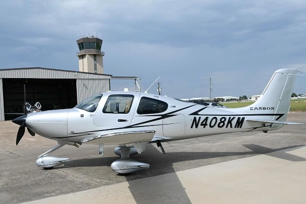 2022 Cirrus SR22-G6 — photo 1