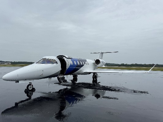 2017 Learjet 75 — photo 2