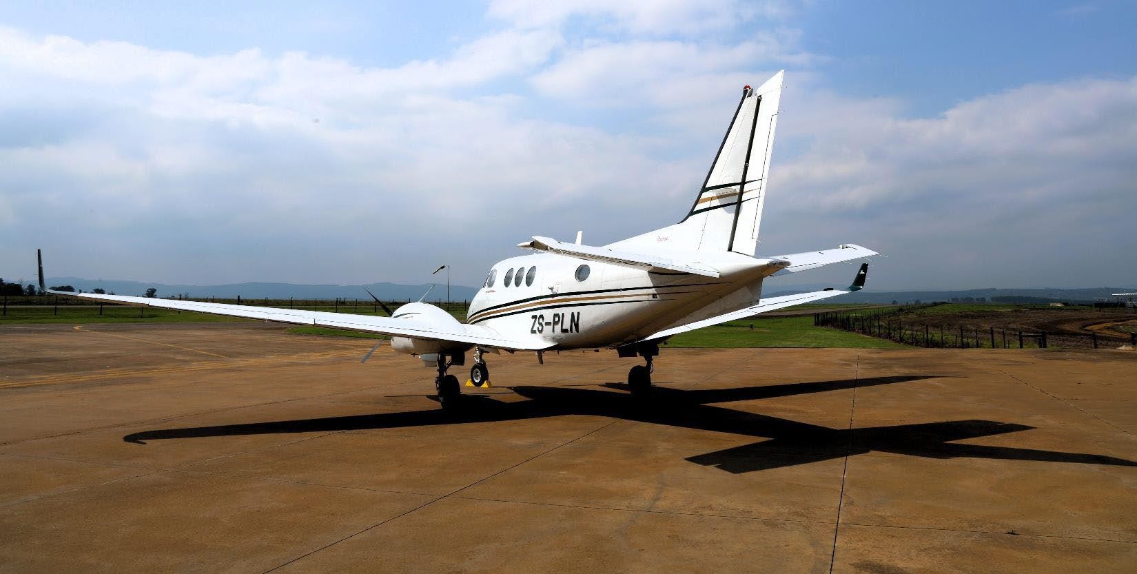 2014 Beech King Air C90GT — photo 4