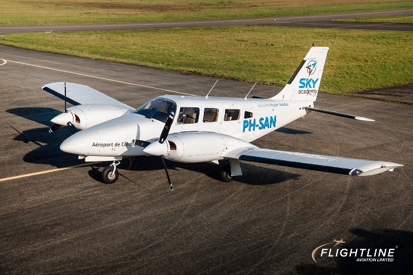 1983 Piper Seneca III — photo 1