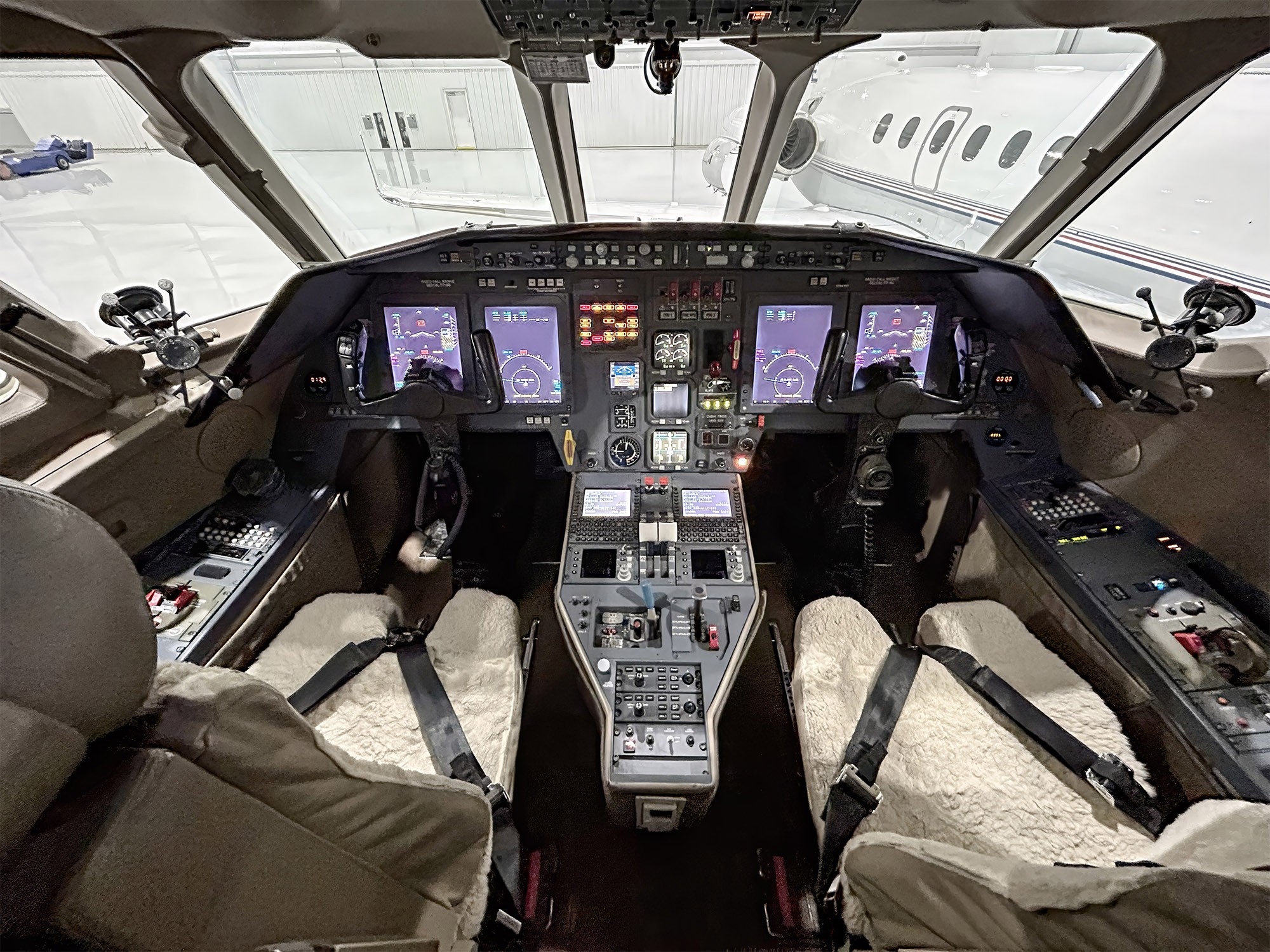 2002 Falcon 2000 — photo 5