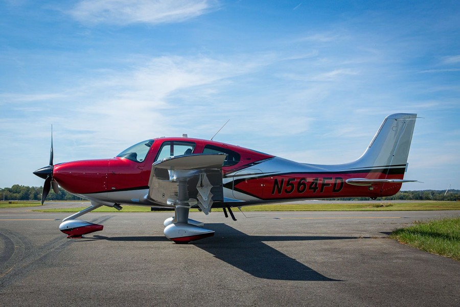 2025 Cirrus SR22-G7 GTS (N564FD), photo 1
