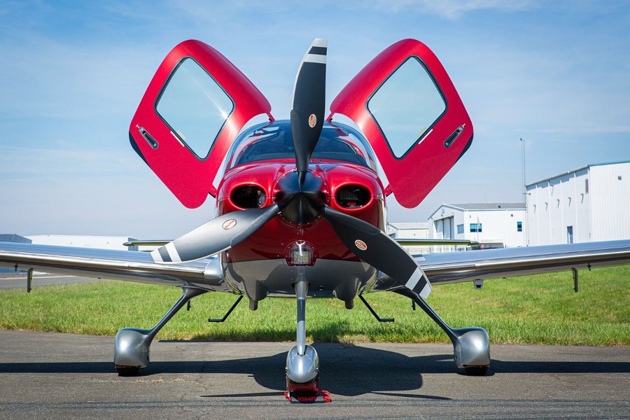 2025 Cirrus SR22-G7 GTS (N564FD), photo 4