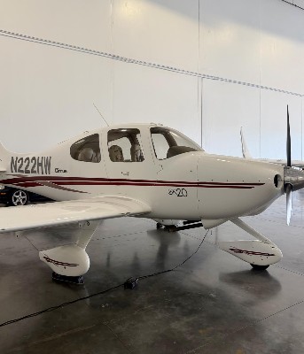 2001 Cirrus SR20 — photo 1