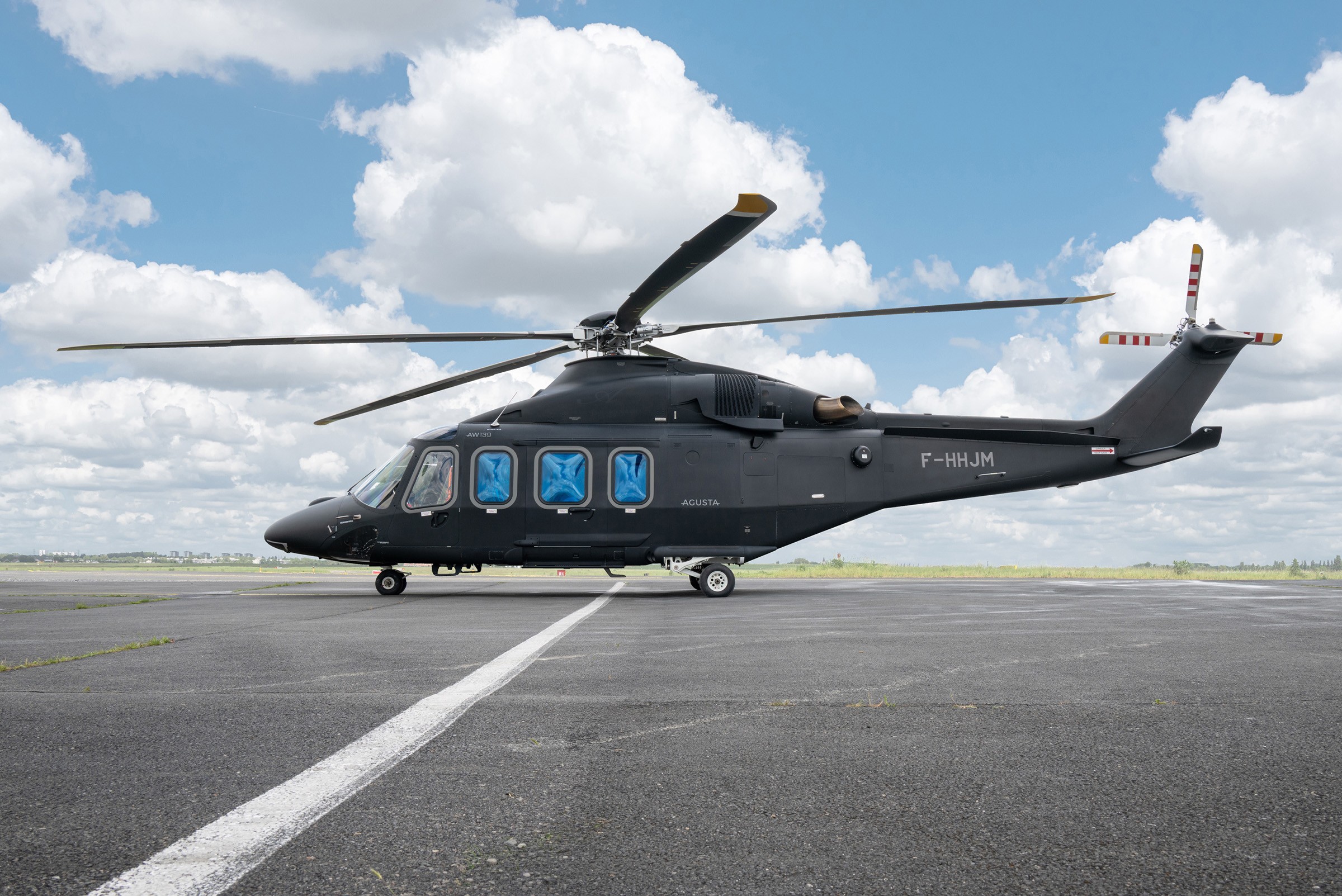 2009 Agusta AW139 — photo 2