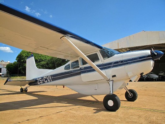 1962 Cessna 185A — photo 1