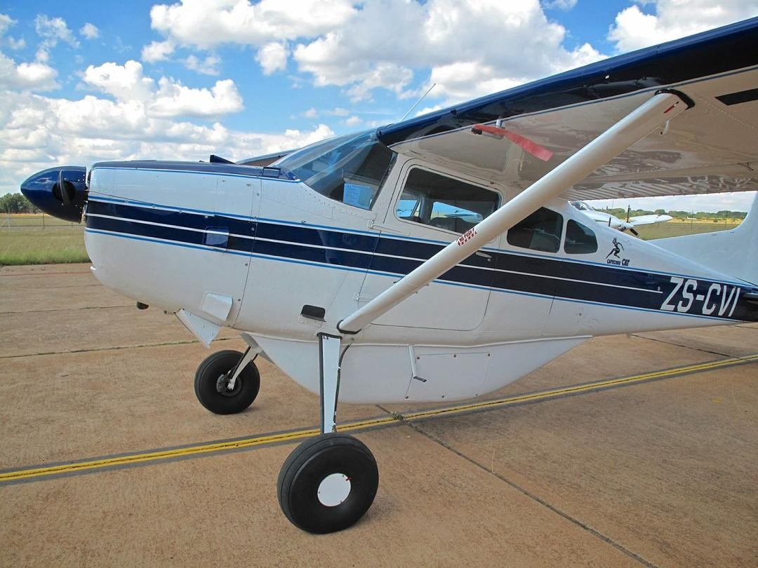 1962 Cessna 185A — photo 2