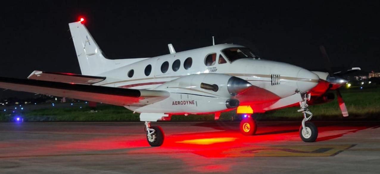 1995 Beech King Air C90B — photo 3