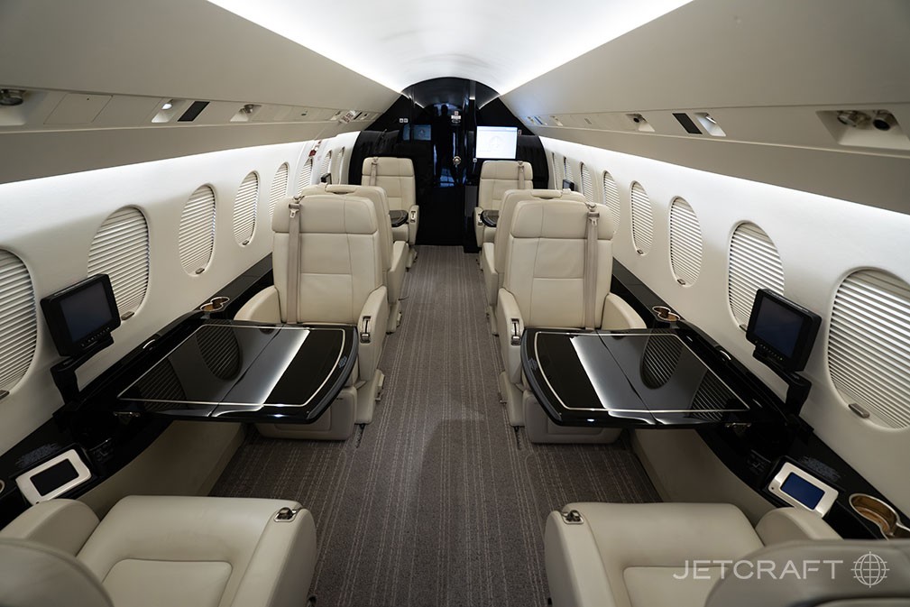 2009 Falcon 2000EX — photo 3