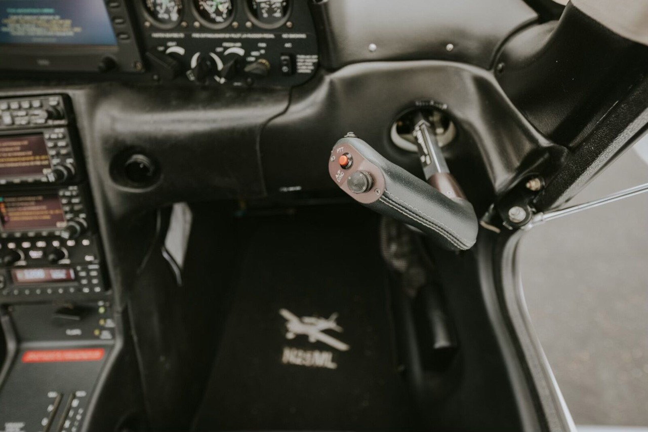 2005 Cirrus SR22-G2 GTS 5