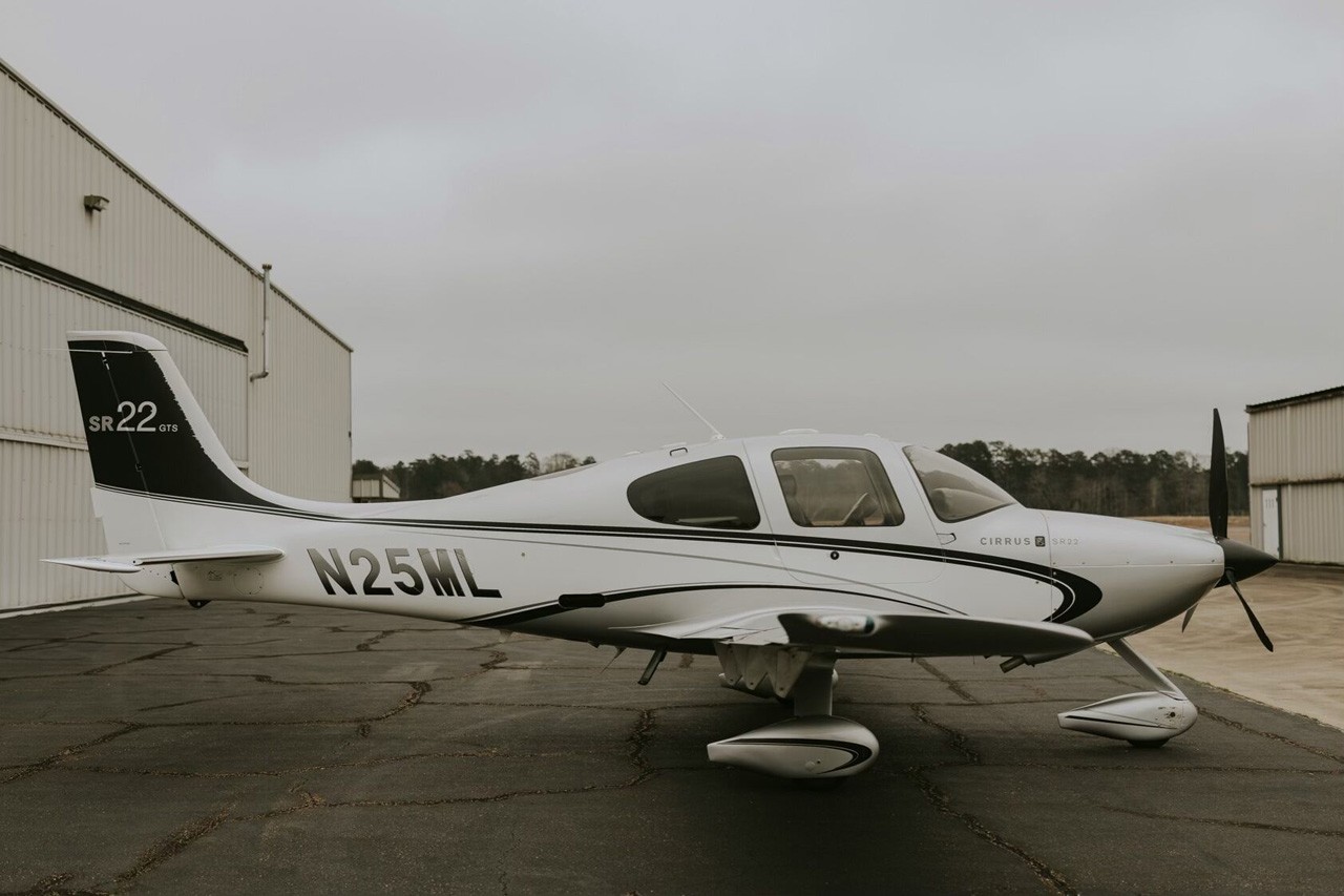 2005 Cirrus SR22-G2 — photo 5