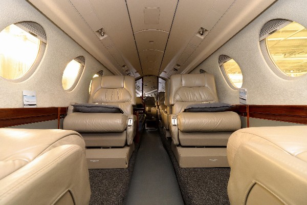 1995 Falcon Falcon 50 — photo 4