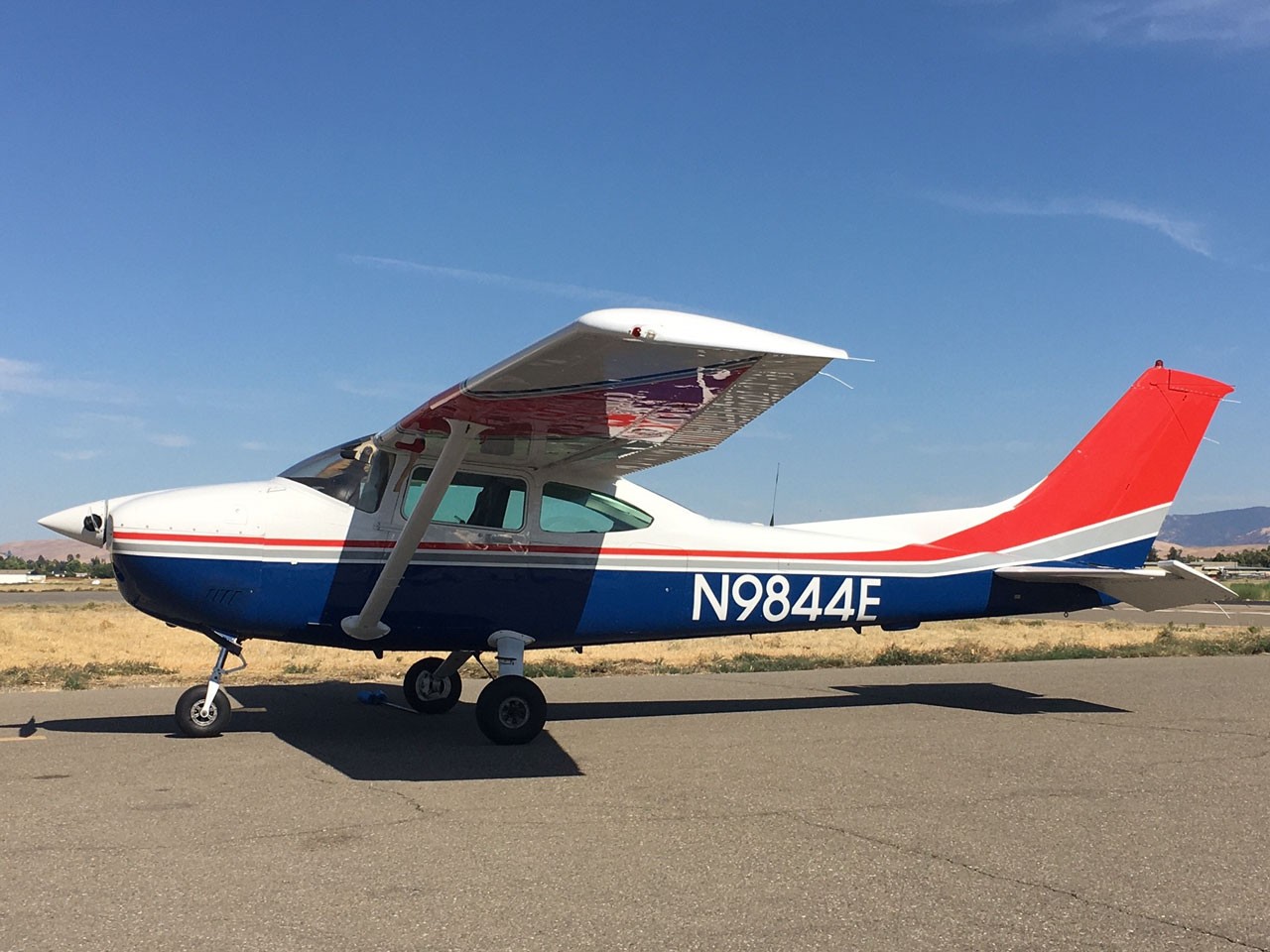 1985 Cessna 182R