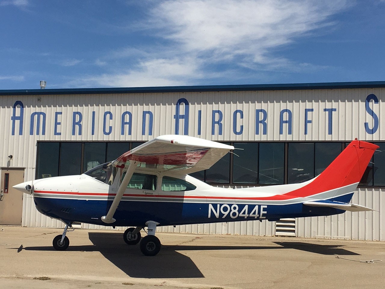 1985 Cessna 182R — photo 2
