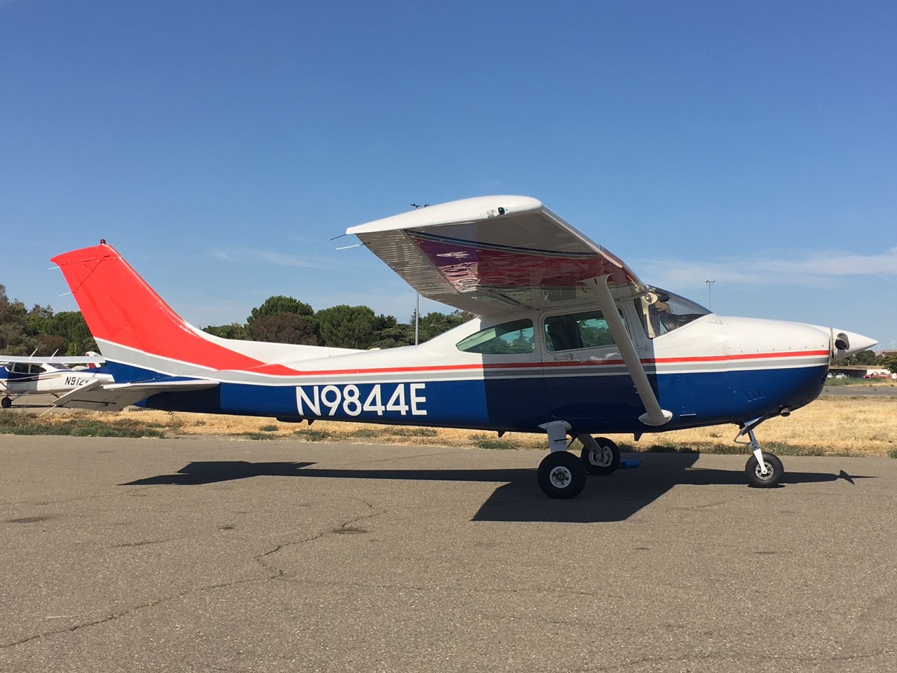 1985 Cessna 182R — photo 4