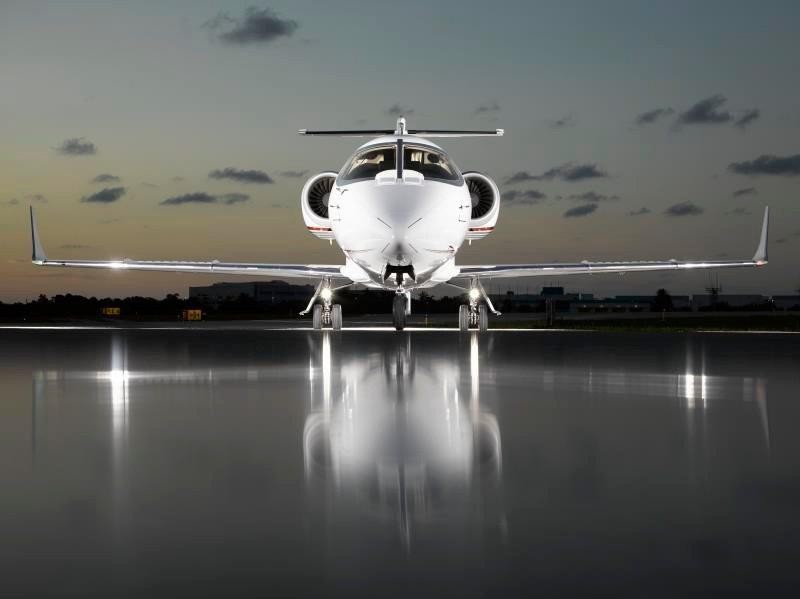2012 Learjet 60 — photo 2
