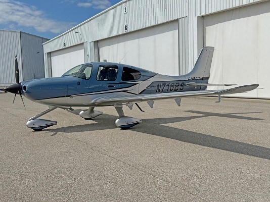 2019 Cirrus SR22-G6 — photo 1