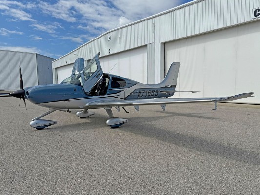 2019 Cirrus SR22-G6 — photo 2