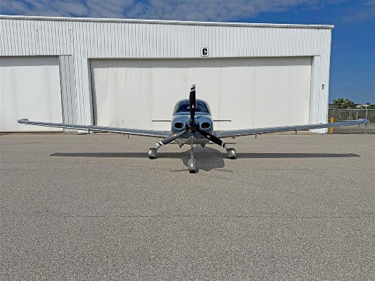 2019 Cirrus SR22-G6 — photo 3
