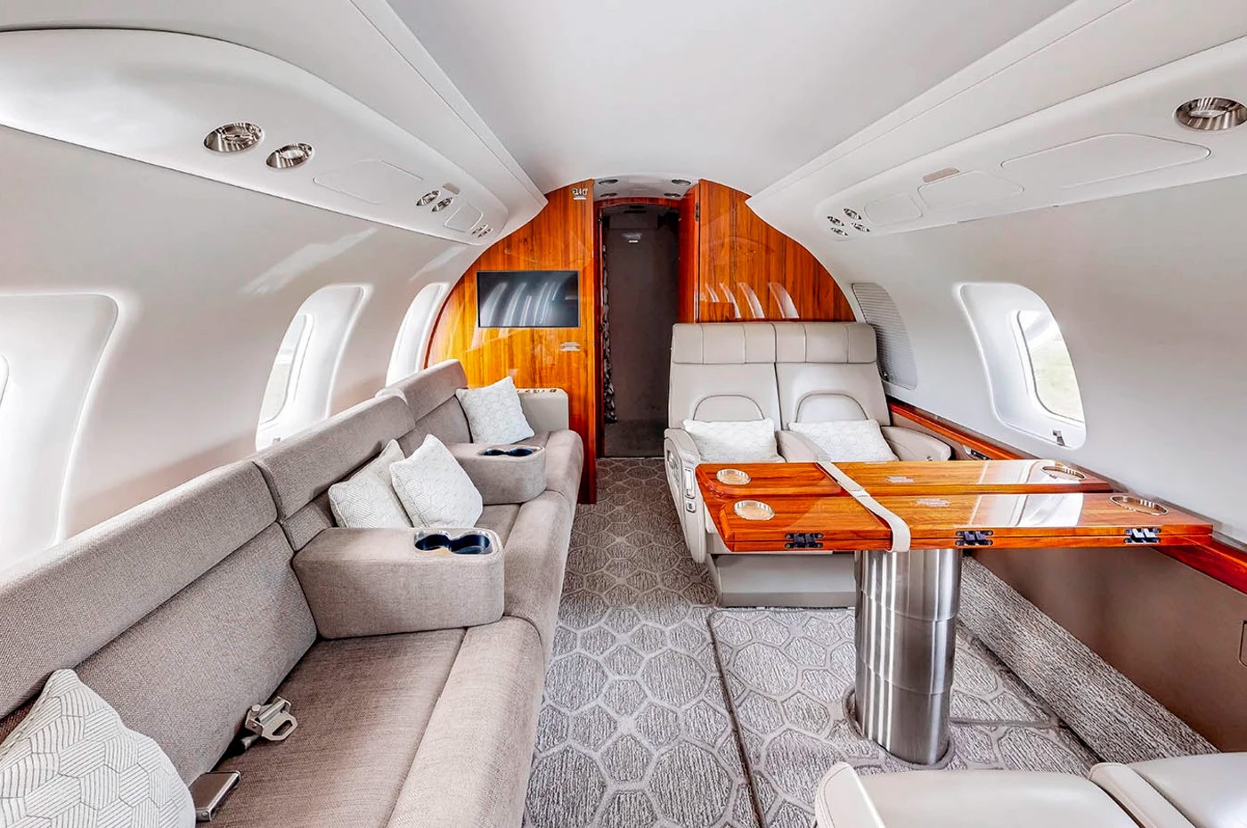 2019 Bombardier Challenger 650 — photo 3