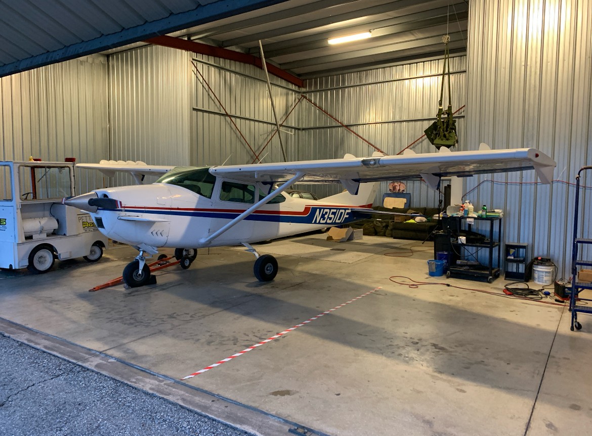 1966 Cessna 182 — photo 2