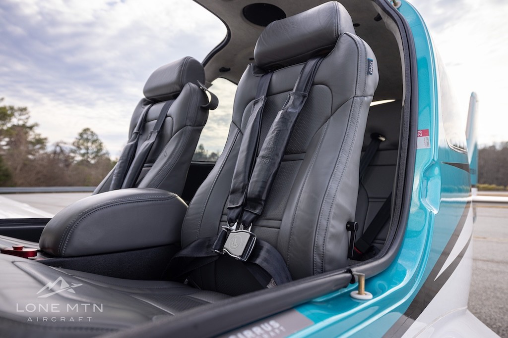 2023 Cirrus SR22-G6 — photo 4