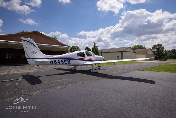 2005 Cirrus SR22-G2 — photo 2