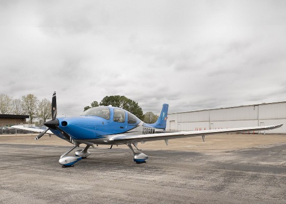 2021 Cirrus SR22-G6 — photo 2