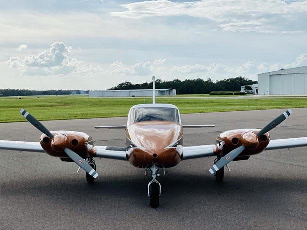1964 Piper Twin Comanche PA-30 — photo 2