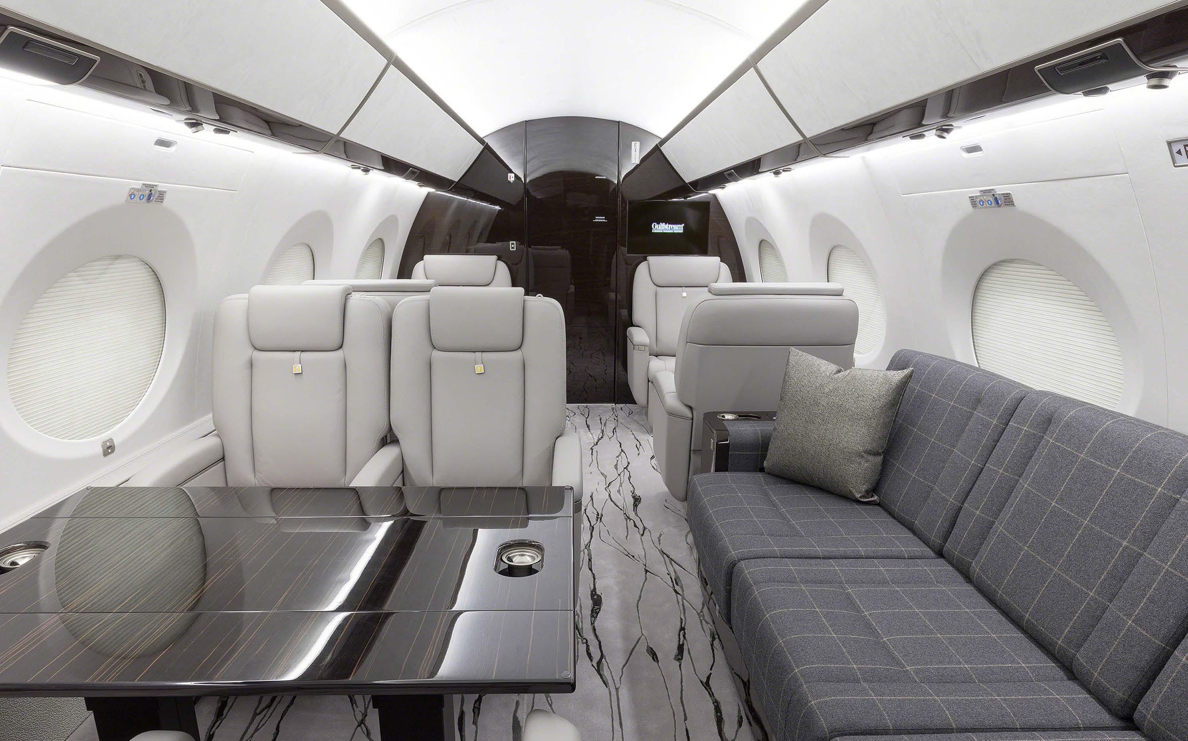 2017 Gulfstream G650 — photo 2