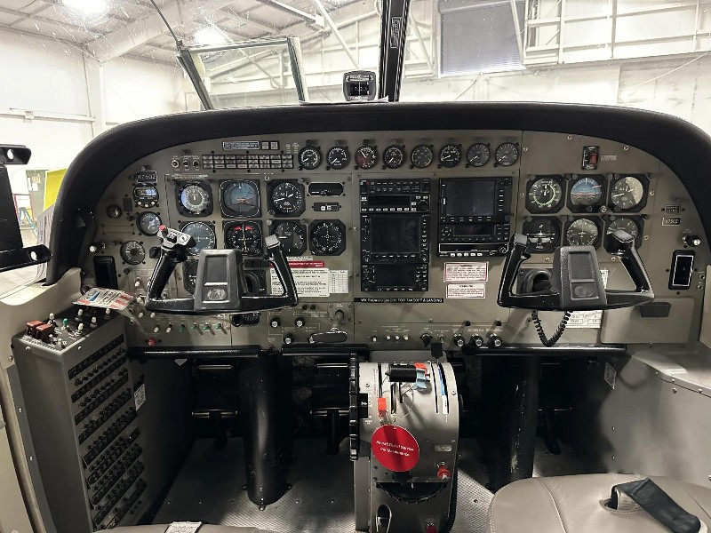 2004 Cessna Caravan 208B Grand, photo 10