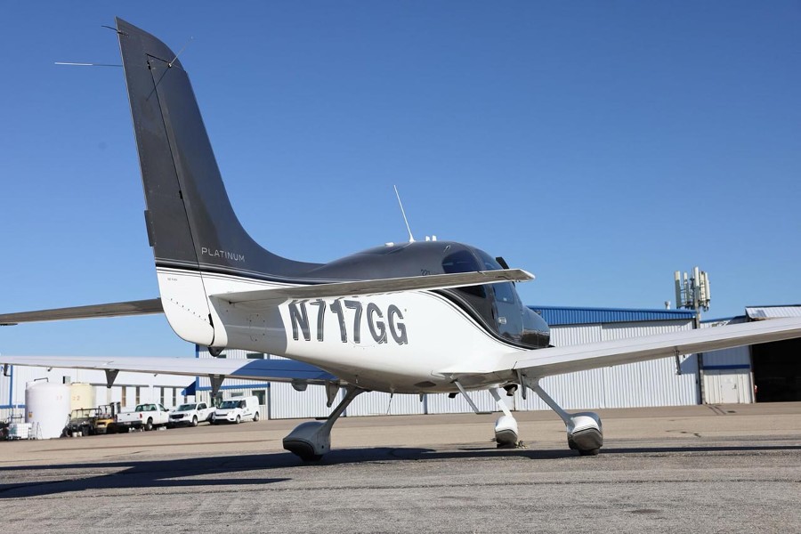 2018 Cirrus SR22T-G6 GTS (N717GG), photo 6