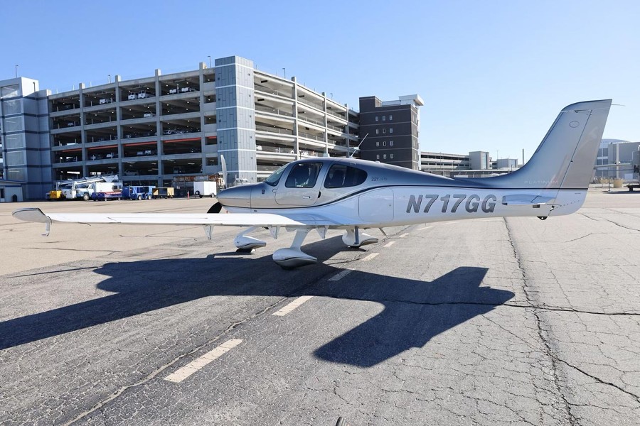 2018 Cirrus SR22T-G6 GTS (N717GG), photo 8