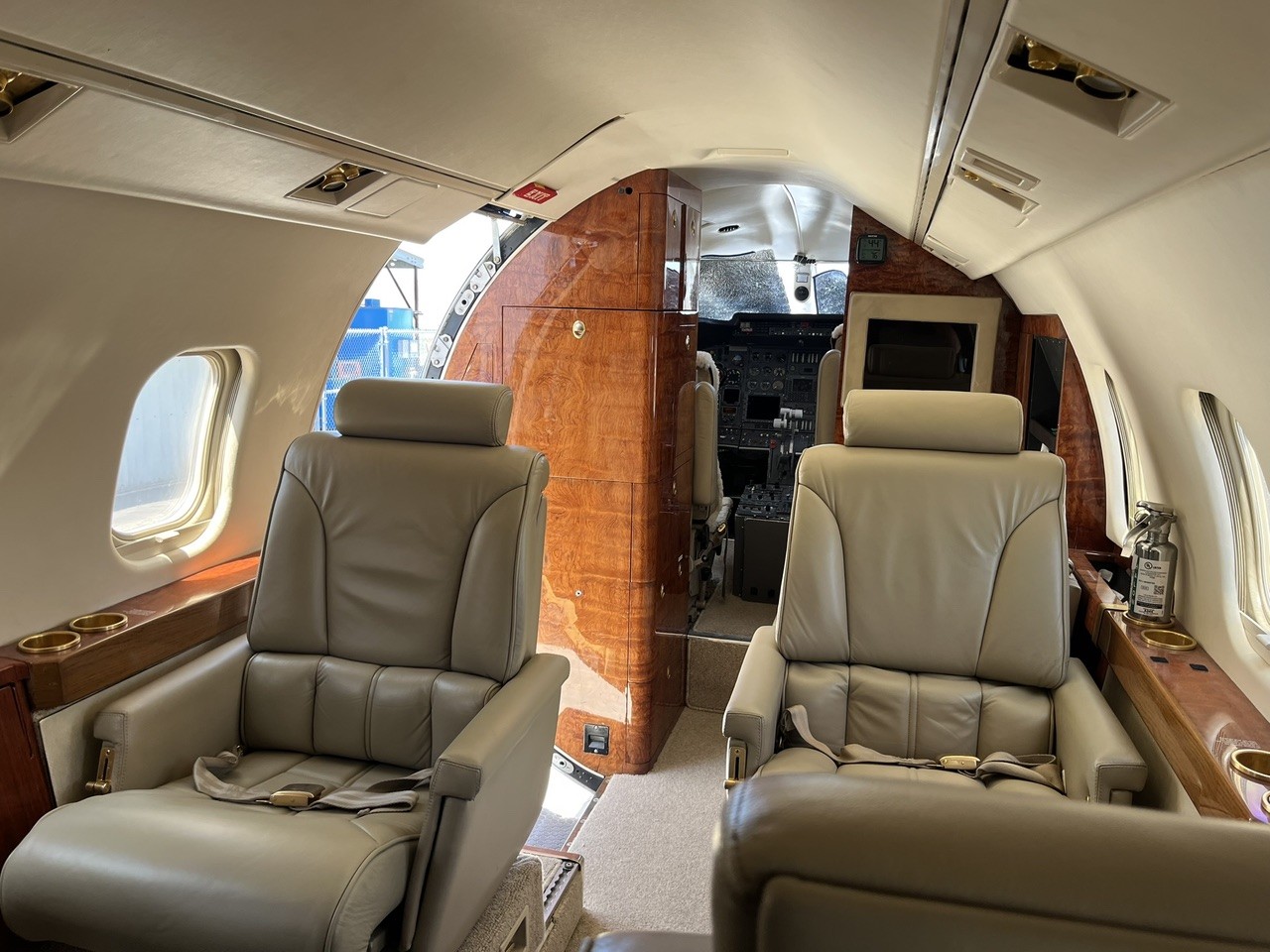 1983 Learjet 55 — photo 3
